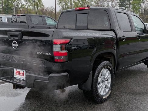 Used 2022 Nissan Frontier SV AWD/4WD image 8