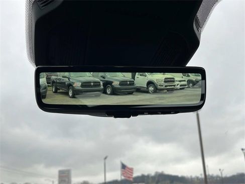 Used 2025 Jeep Wagoneer S Launch Edition image 28