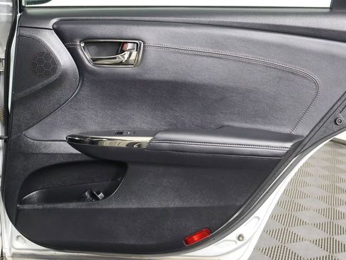 Used 2014 Toyota Avalon Limited FWD image 48