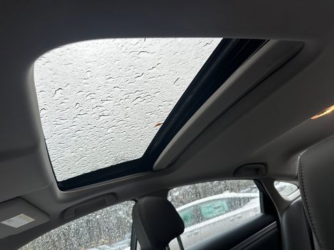 Used 2016 Honda Civic Touring image 23