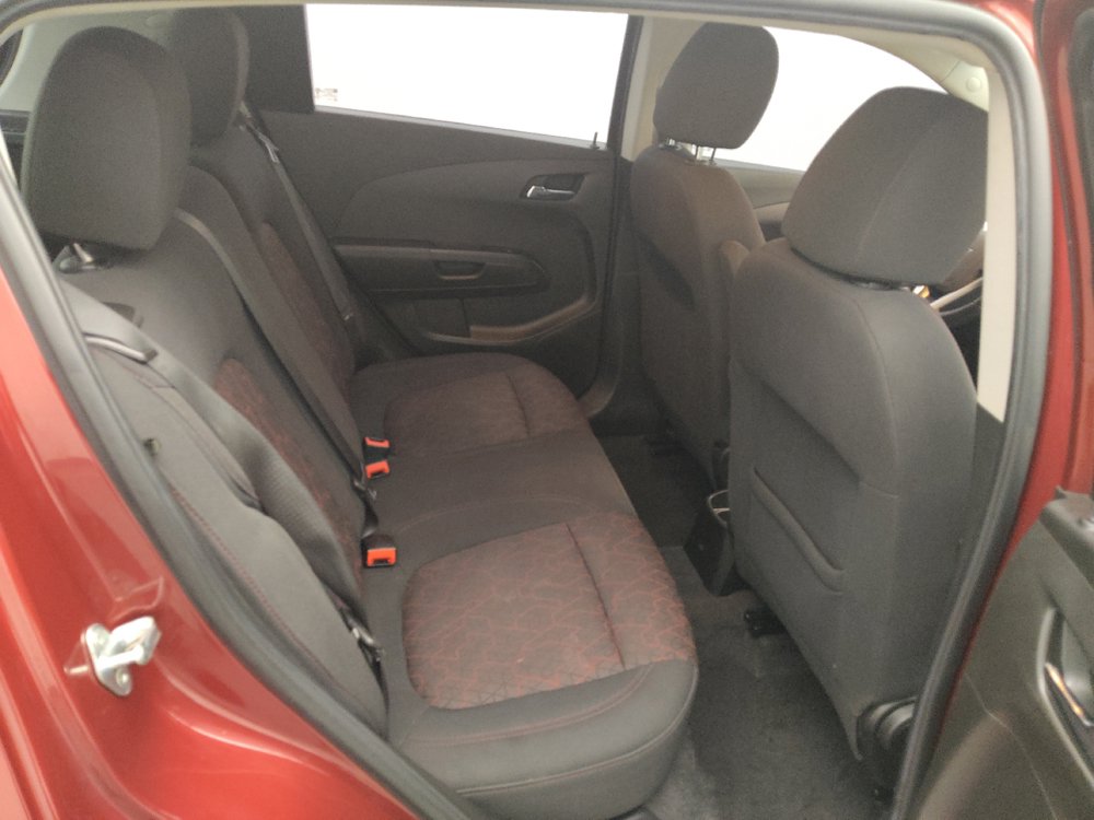Used 2020 Chevrolet Sonic LT w/ Convenience Package FWD image 19