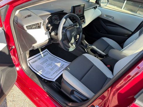 Used 2024 Toyota Corolla LE w/ LE Convenience Package FWD image 14