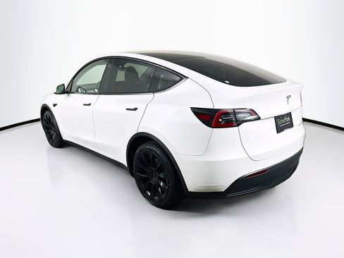Used 2023 Tesla Model Y Long Range image 5
