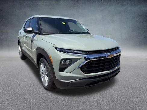 New 2026 Chevrolet TrailBlazer LS w/ LS Convenience Package FWD image 4