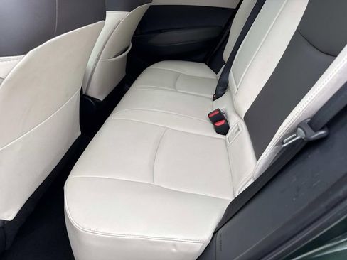 Used 2023 Toyota Corolla Cross XLE image 13