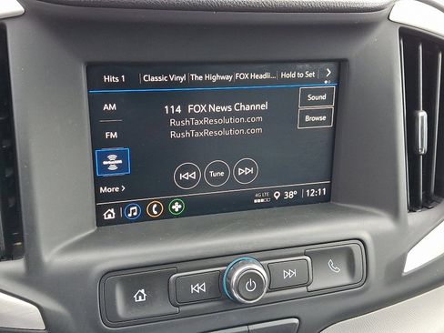 Used 2023 GMC Terrain SLE w/ Driver Convenience Package image 16