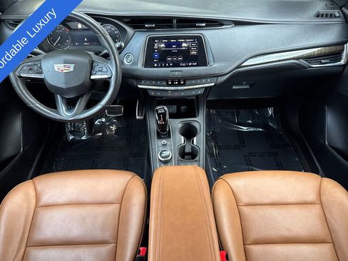 Used 2023 Cadillac XT4 Sport FWD image 13