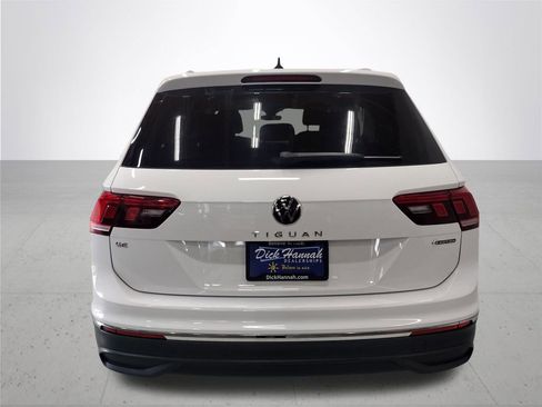 Certified 2022 Volkswagen Tiguan SE AWD/4WD image 14