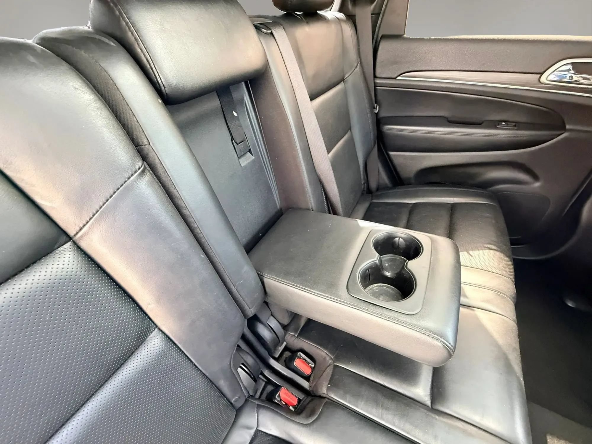 Used 2019 Jeep Grand Cherokee Limited w/ Luxury Group II RWD image 15
