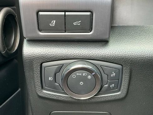 Used 2019 Ford Expedition Platinum RWD image 36