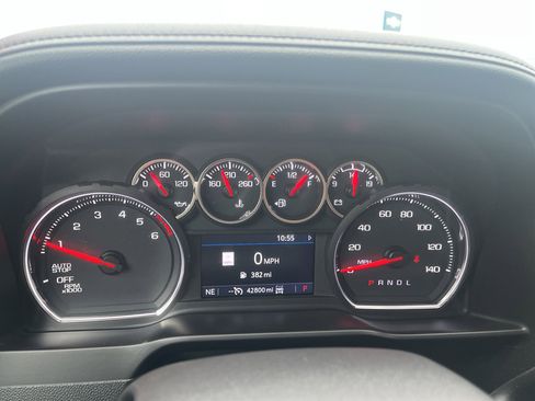 Used 2021 Chevrolet Silverado 1500 LTZ image 24