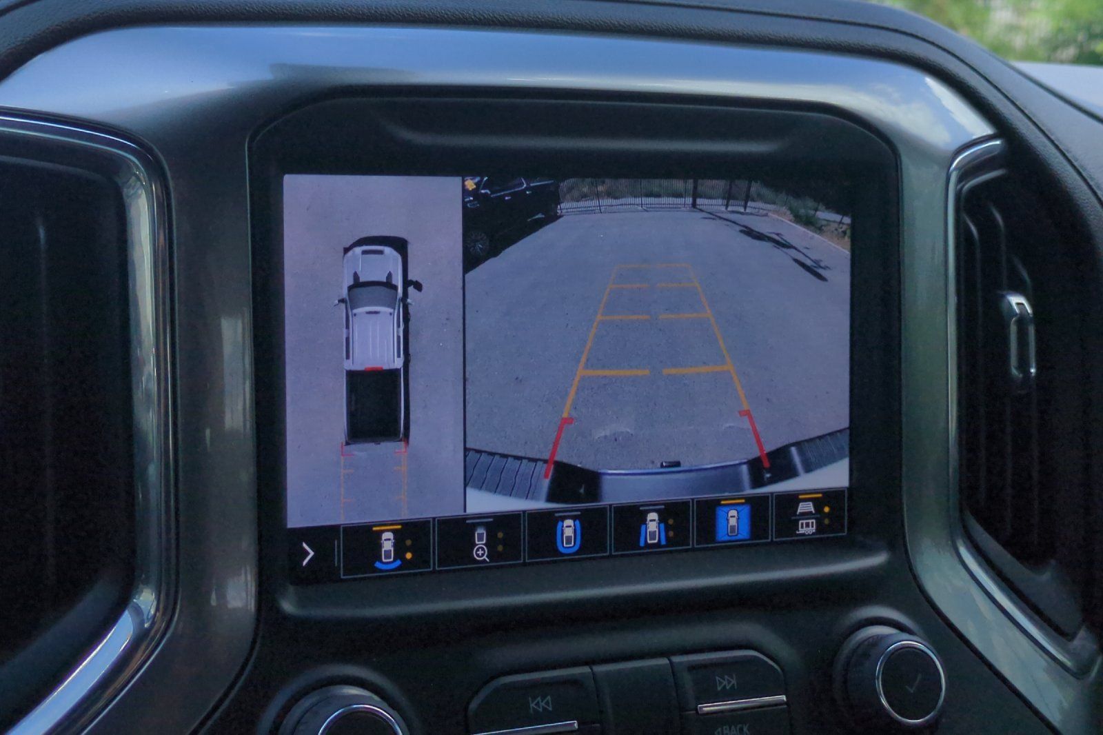 Used 2023 Chevrolet Silverado 2500 LTZ AWD/4WD image 26