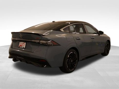 New 2026 Nissan Sentra SR w/ SR Premium Package FWD image 2