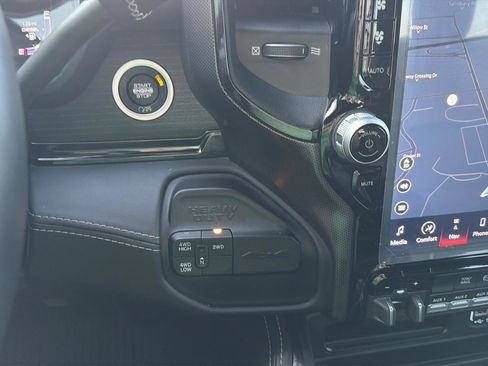 Used 2024 RAM 3500 Limited AWD/4WD image 21