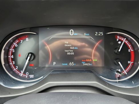 Used 2024 Toyota RAV4 XLE Premium image 10