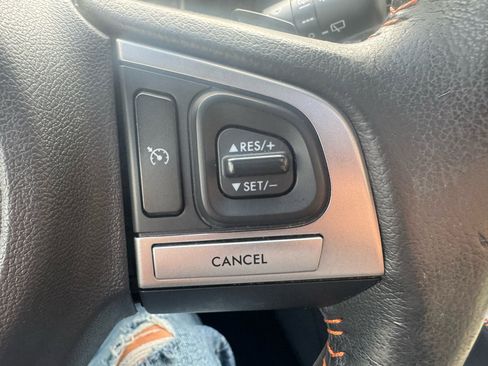 Used 2016 Subaru Crosstrek 2.0i Premium w/ Moonroof Package image 19