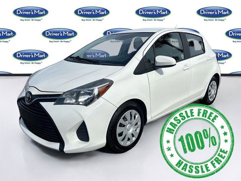Used 2017 Toyota Yaris L image 3