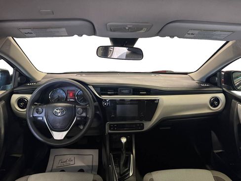 Used 2019 Toyota Corolla LE FWD image 7