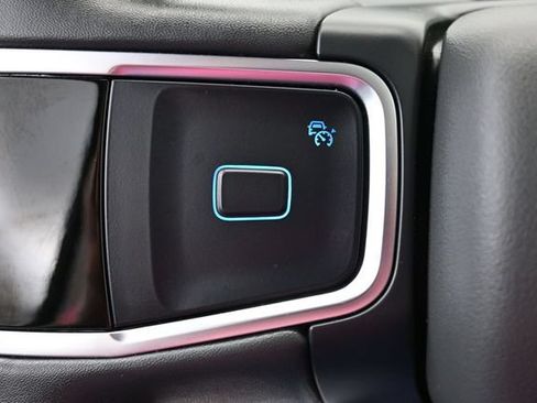 Used 2025 Ford Expedition Active AWD/4WD image 19