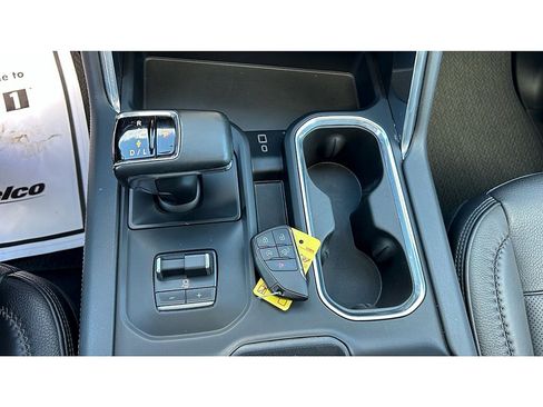 Used 2024 GMC Sierra 1500 Denali AWD/4WD image 12