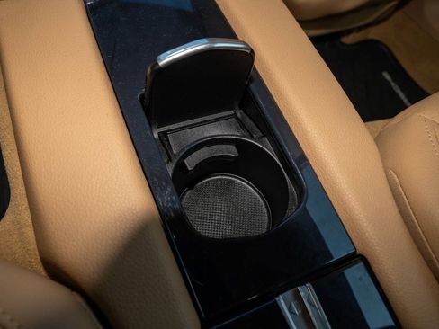 Used 2015 Porsche Panamera S RWD image 27