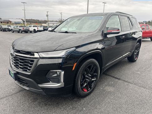 Certified 2023 Chevrolet Traverse Premier w/ Redline Edition image 3