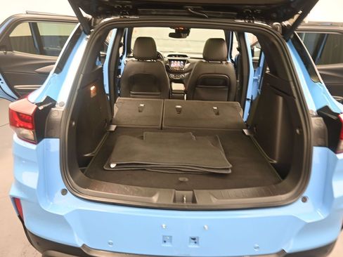 Used 2023 Chevrolet TrailBlazer RS w/ Sun and Liftgate Package FWD image 42