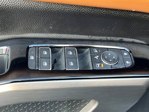 Used 2025 Nissan Pathfinder Platinum w/ Cargo Package image 15