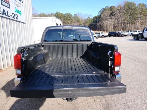 Used 2021 Toyota Tacoma SR5 image 6