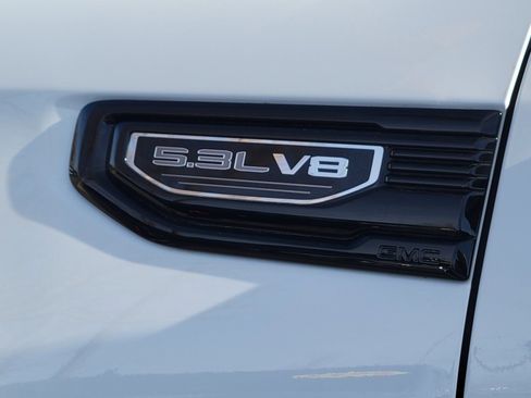 Used 2025 GMC Sierra 1500 Elevation w/ Preferred Package image 15