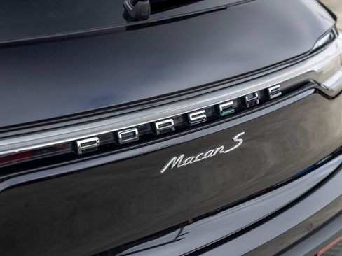 Used 2025 Porsche Macan S image 19