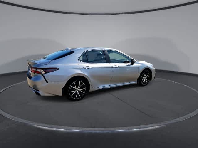 Used 2024 Toyota Camry SE FWD image 8