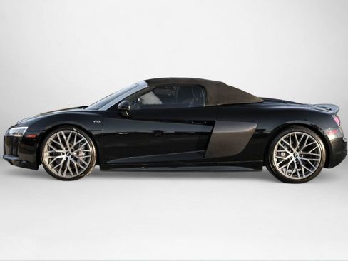 Used 2018 Audi R8 V10 plus image 6