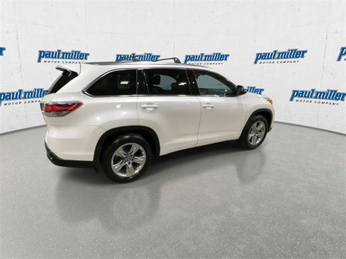Used 2016 Toyota Highlander Limited image 11