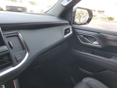 Used 2022 GMC Yukon SLT w/ SLT Premium Package image 25