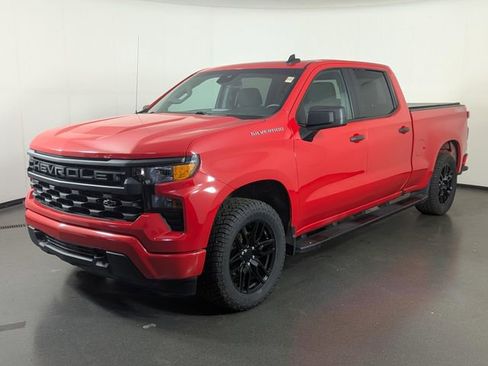 Used 2023 Chevrolet Silverado 1500 Custom AWD/4WD image 4