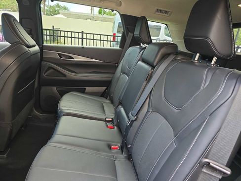 Certified 2023 INFINITI QX60 Luxe AWD/4WD image 13