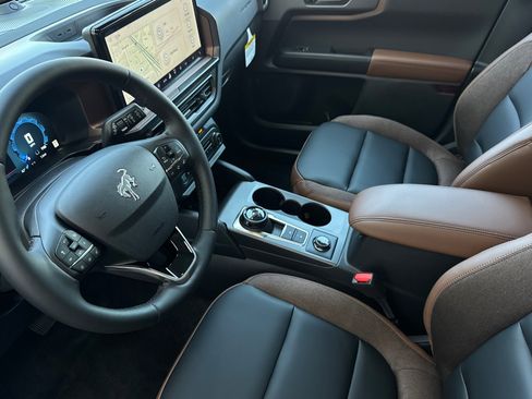 New 2025 Ford Bronco Sport Outer Banks w/ Outer Banks Tech Package+ image 9