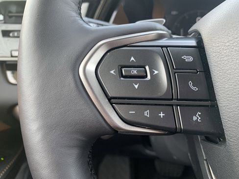 Used 2025 Lexus RX 350 Premium w/ Accessory Package (Z1) image 19