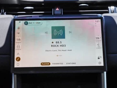 New 2024 Land Rover Discovery Sport S image 12