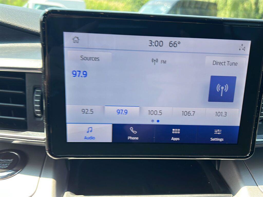 Used 2023 Ford Explorer XLT w/ Equipment Group 202A AWD/4WD image 13