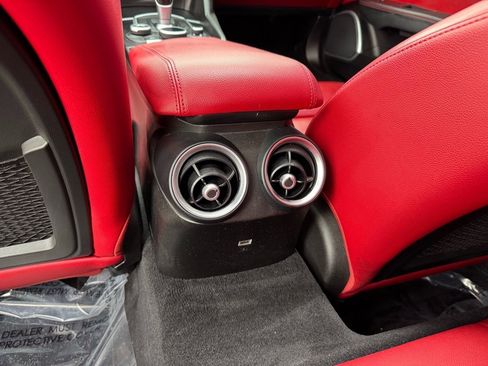 Used 2019 Alfa Romeo Giulia nero edizione w/ Nero Edizione image 19