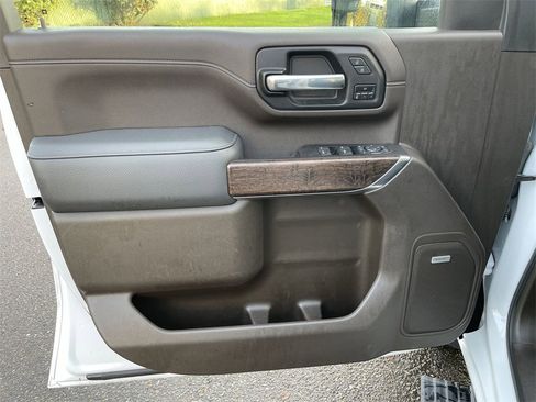 Used 2021 GMC Sierra 3500 Denali w/ Denali Ultimate Package image 23