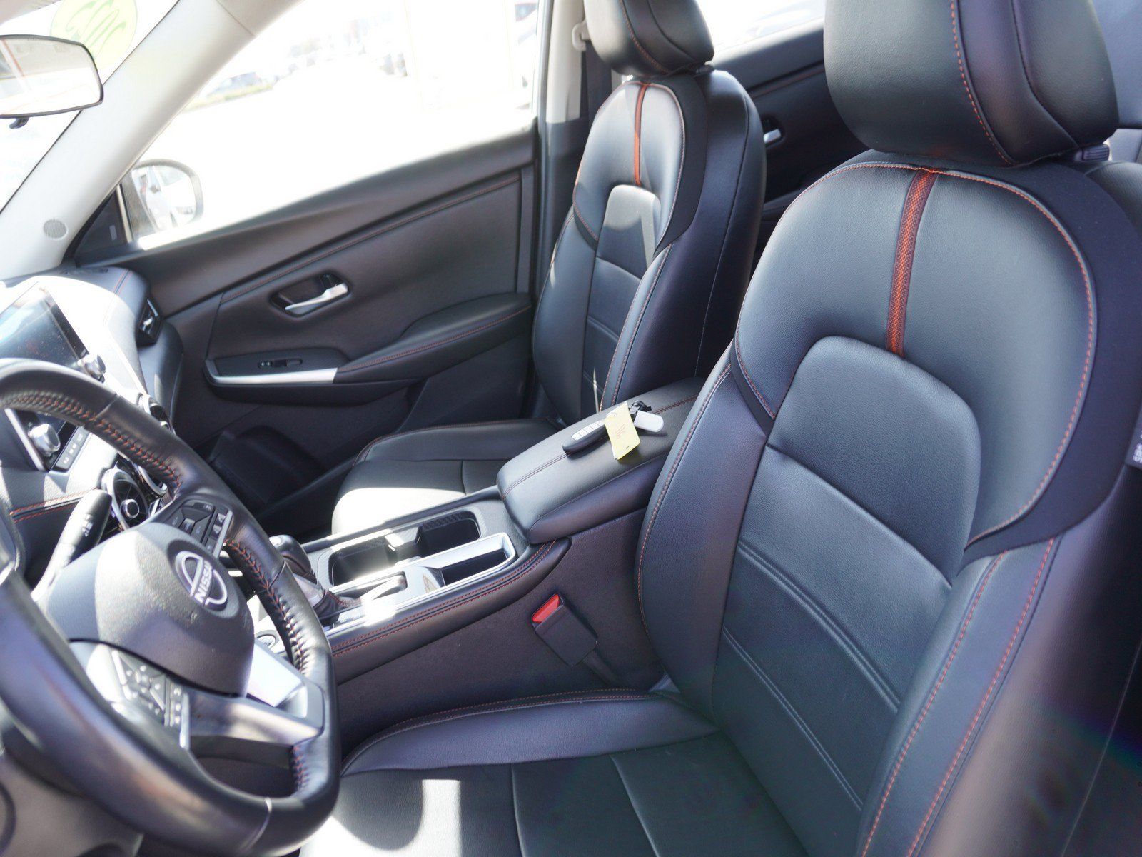 Used 2025 Nissan Sentra SR w/ SR Premium Package FWD image 21