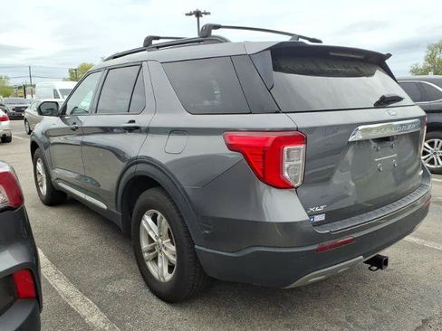 Certified 2022 Ford Explorer XLT w/ Equipment Group 202A AWD/4WD image 3
