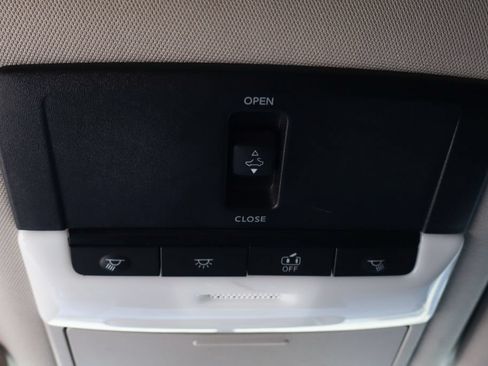 Used 2025 Nissan Altima 2.5 SV w/ SV Special Edition Package FWD image 28