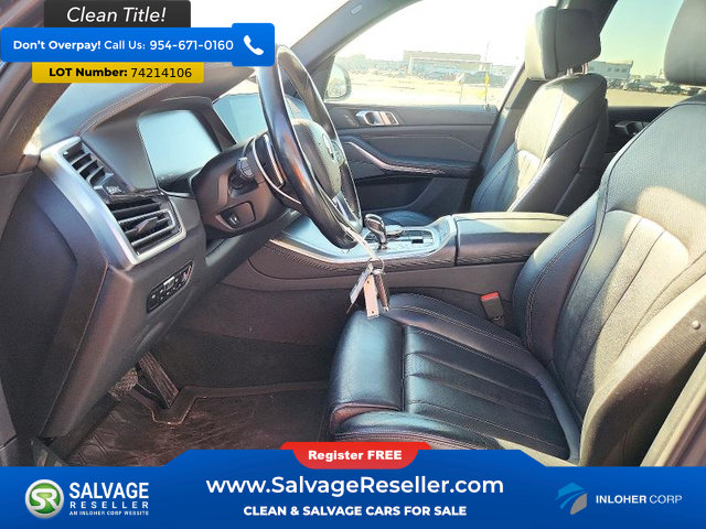 Used 2019 BMW X5 xDrive50i w/ Parking Assistance Package AWD/4WD image 9
