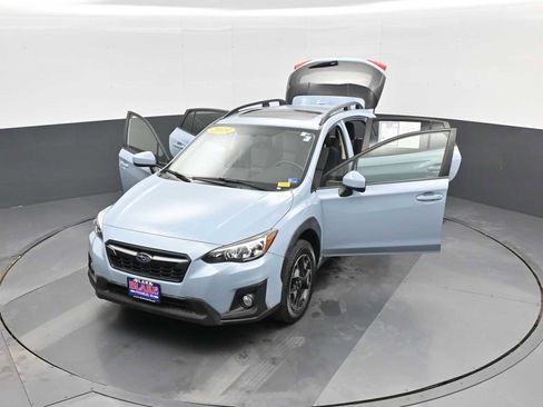 Used 2019 Subaru Crosstrek 2.0i Premium w/ Moonroof Package image 36