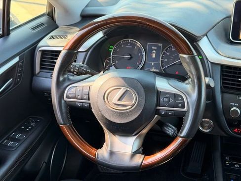 Used 2019 Lexus RX 350L FWD image 17