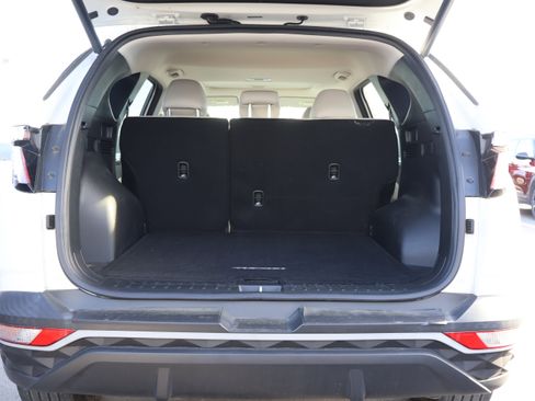 Used 2023 Hyundai Tucson SEL w/ Convenience Package image 18
